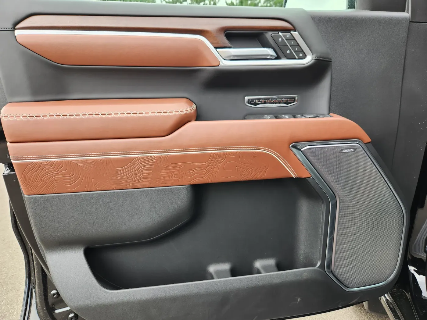 2025 GMC Sierra 1500 Denali Ultimate | Photo 5 of 29