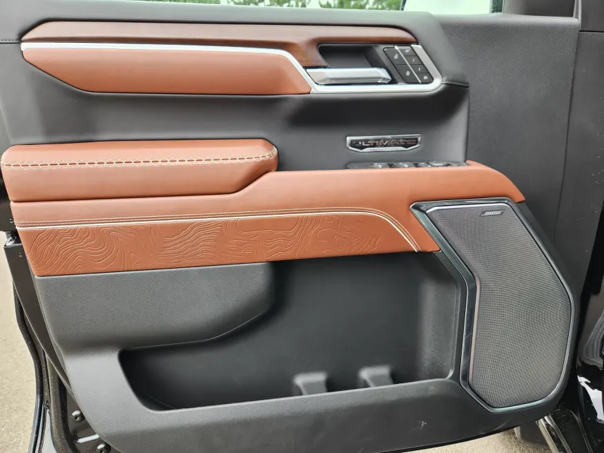 2025 GMC Sierra 1500 Denali Ultimate | Photo 5 of 29