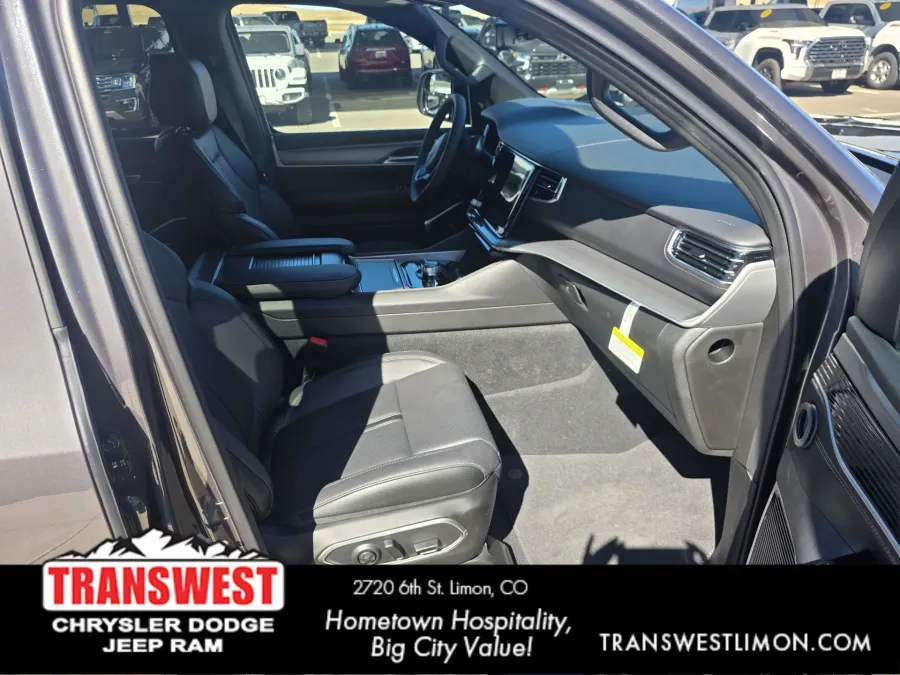 2026 Jeep Grand Wagoneer Limited Reserve | Photo 22 of 29