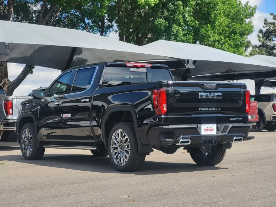 2026 GMC Sierra 1500 Denali Ultimate | Photo 4 of 26