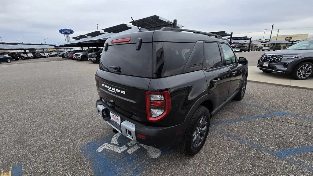 2025 Ford Bronco Sport | Photo 5 of 29