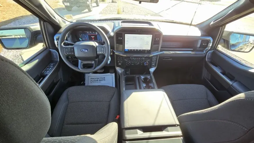 2025 Ford F-150 | Photo 21 of 25