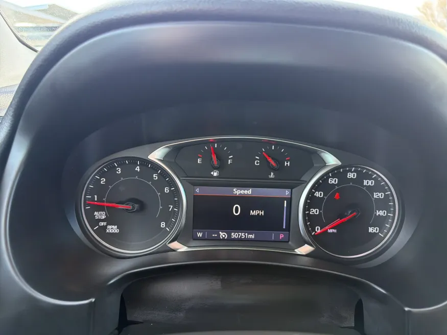 2024 GMC Terrain SLT | Photo 21 of 22