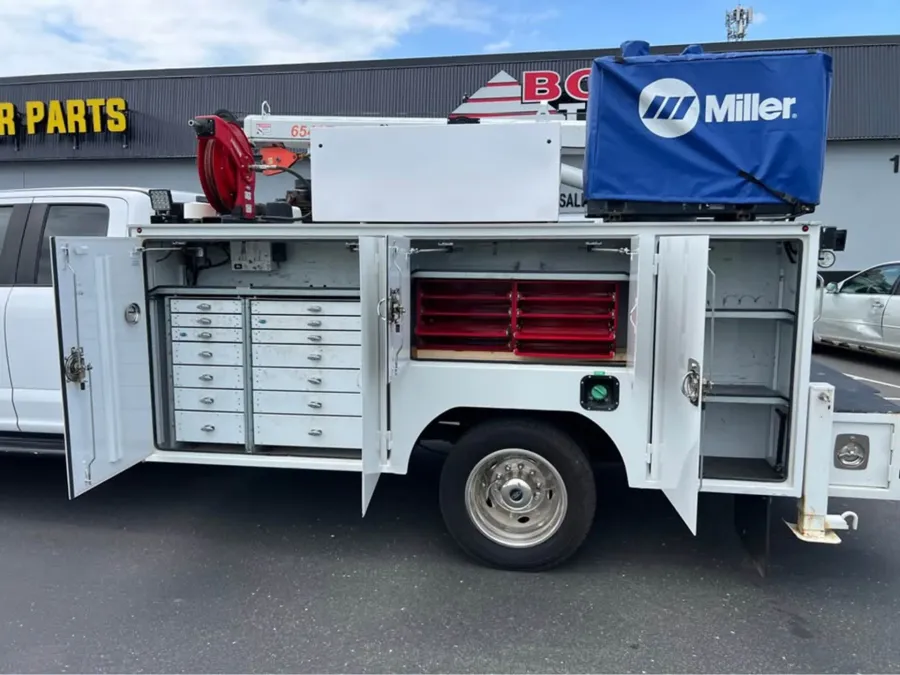 2018 Ford Super Duty F-550 | Photo 20 of 22