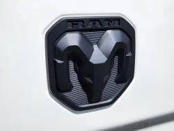 2024 RAM 3500 Laramie | Thumbnail Photo 15 of 33