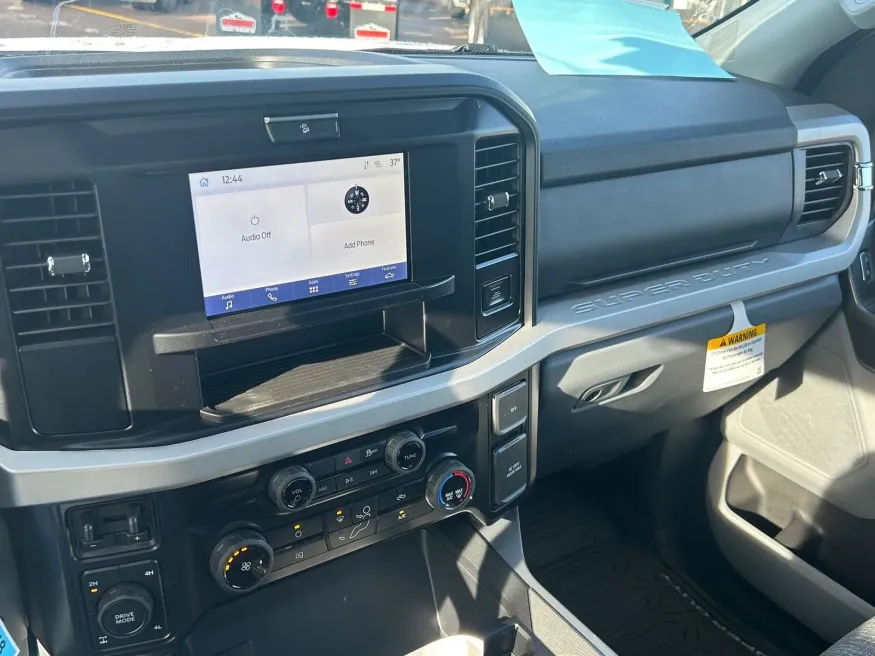 2026 Ford Super Duty F-350 XLT | Photo 11 of 13