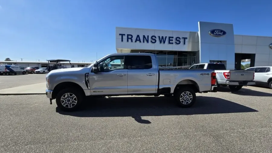 2023 Ford F-250 | Photo 1 of 30