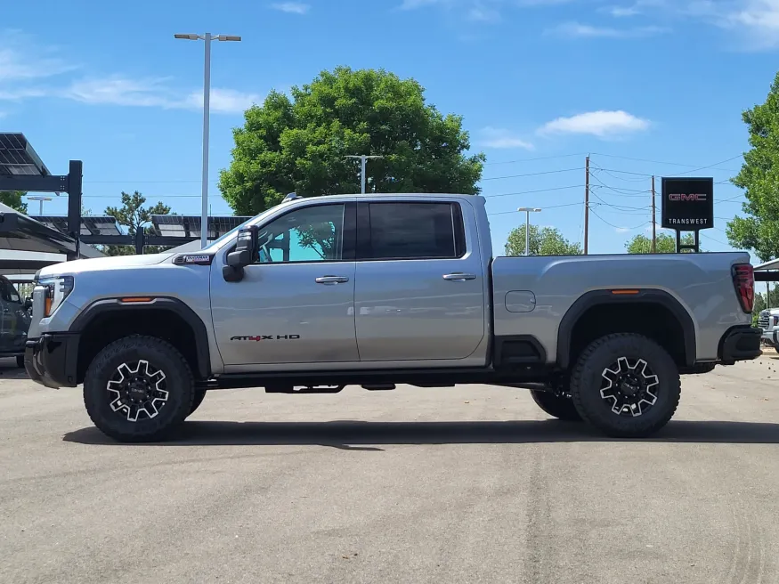 2026 GMC Sierra 2500HD AT4X | Photo 3 of 25
