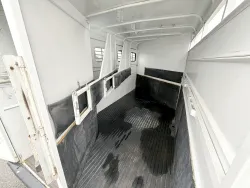 1995 Logan Coach Competitor 3HG | Thumbnail Photo 9 of 13