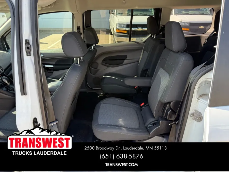 2020 Ford Transit Connect XLT | Photo 5 of 22