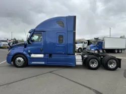 2023 Freightliner Cascadia | Thumbnail Photo 8 of 24