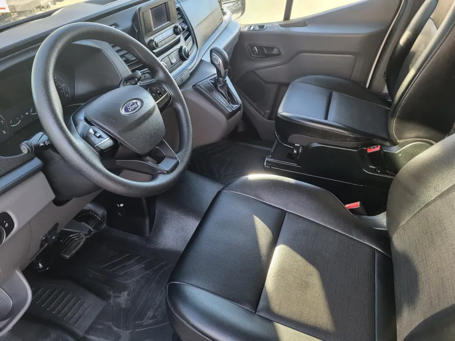 2023 Ford Transit Cutaway T350HD | Photo 12 of 25