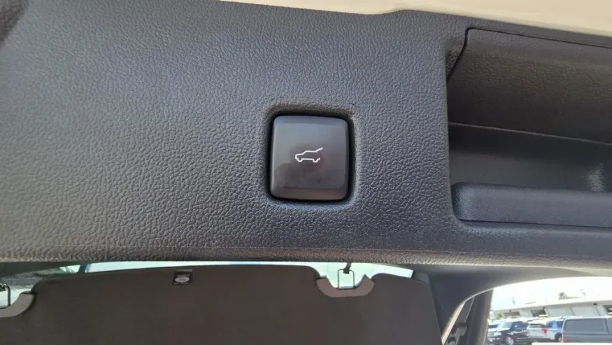 2023 Ford Escape | Photo 10 of 35
