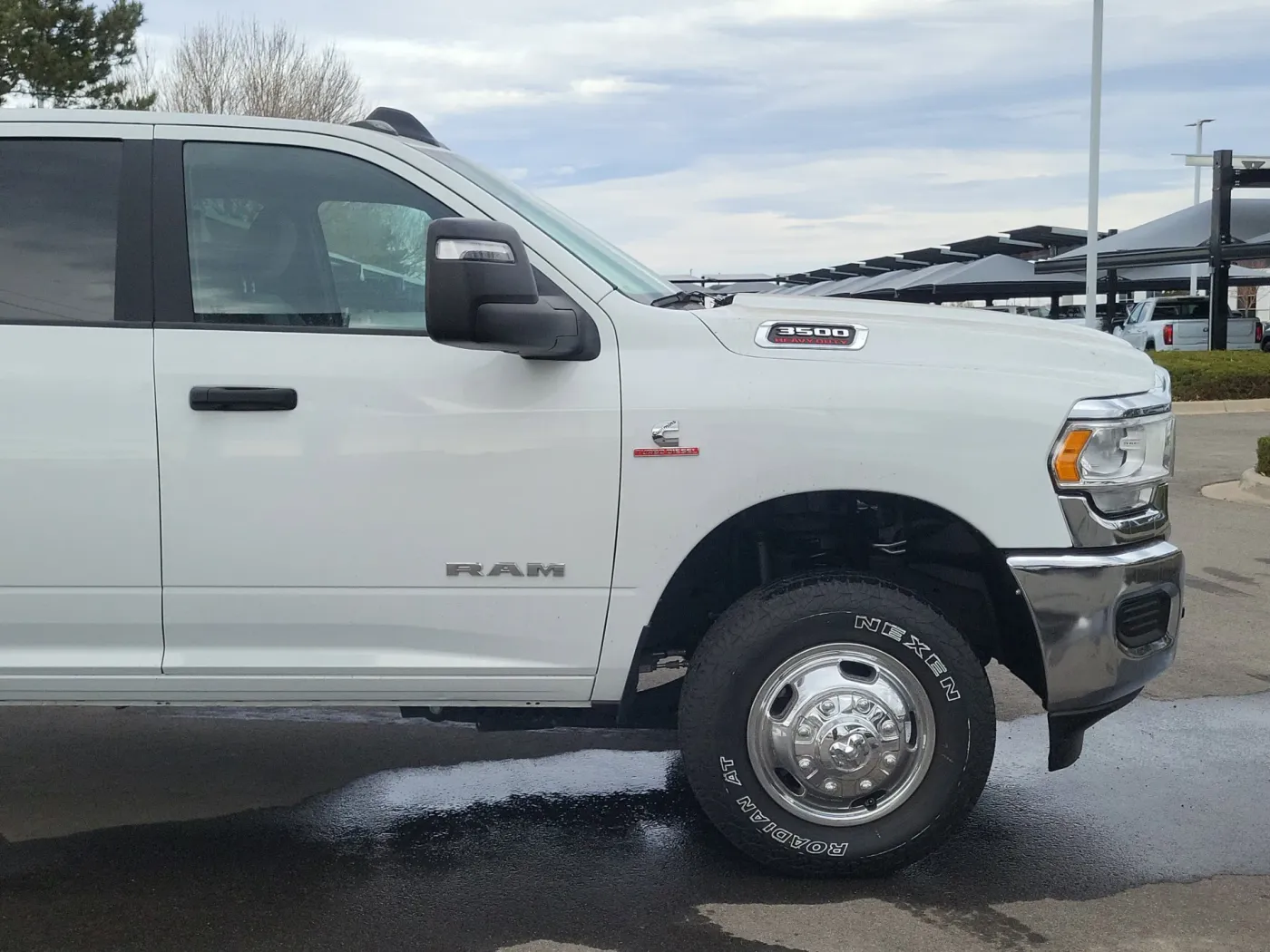 2024 RAM 3500 Chassis Cab SLT | Photo 5 of 22