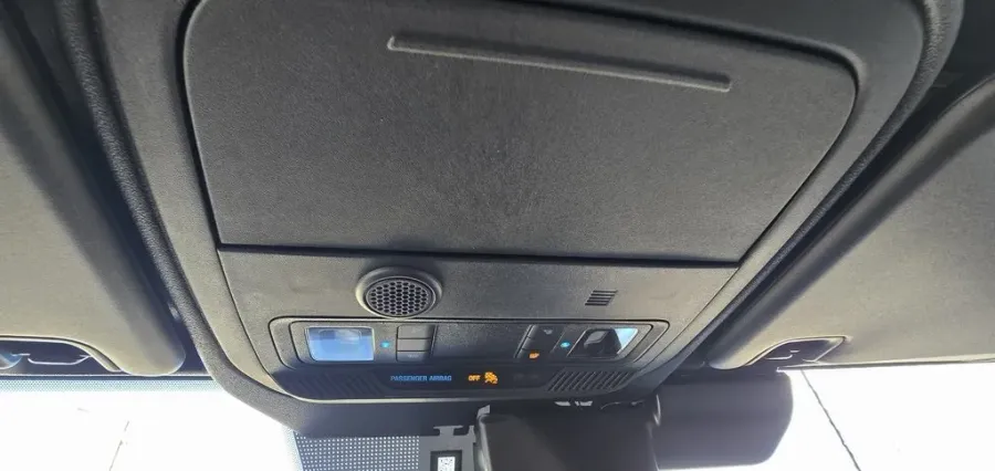 2025 Ford Bronco | Photo 23 of 28