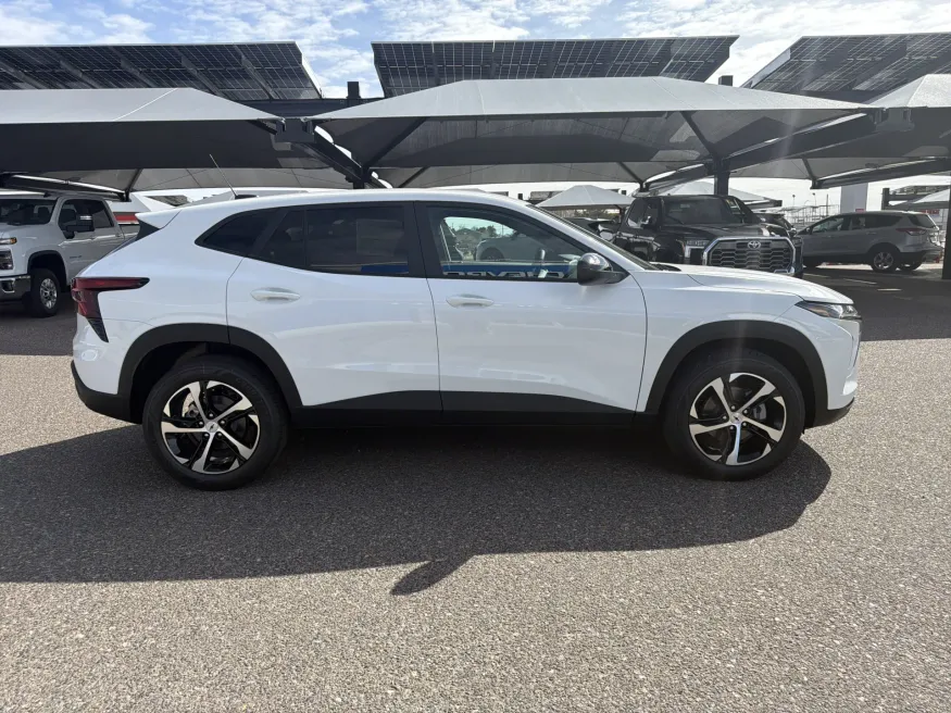 2026 Chevrolet Trax 1RS | Photo 5 of 19