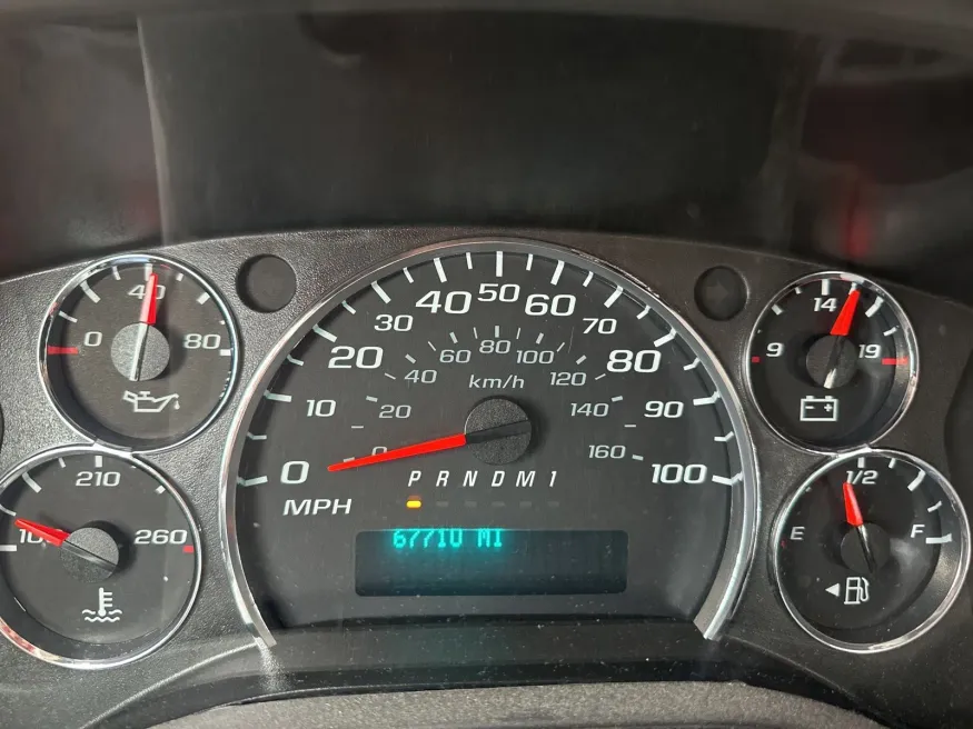 2017 GMC Savana 2500 Work Van | Photo 6 of 7