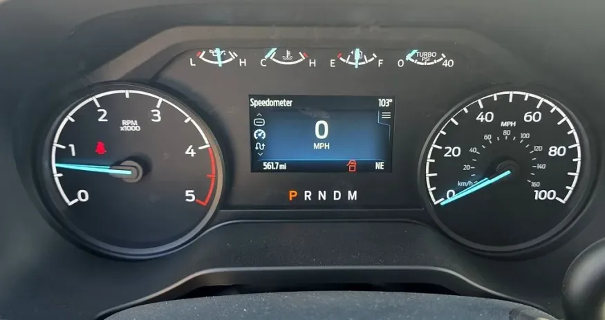 2025 Ford Super Duty F-600 | Photo 19 of 26