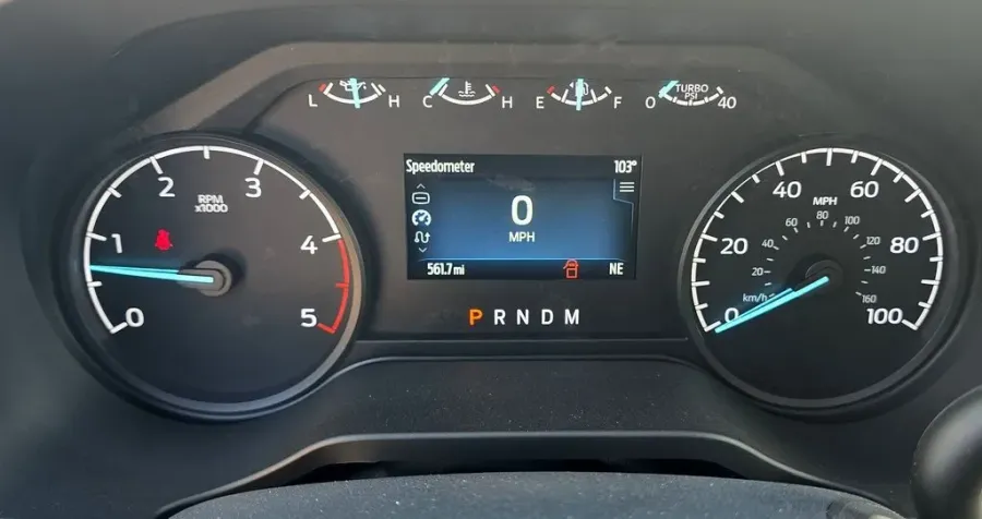 2025 Ford Super Duty F-600 | Photo 19 of 26