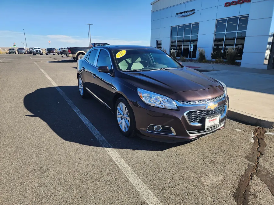 2015 Chevrolet Malibu LTZ | Photo 1 of 18