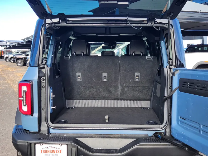 2024 Ford Bronco Badlands | Photo 15 of 31