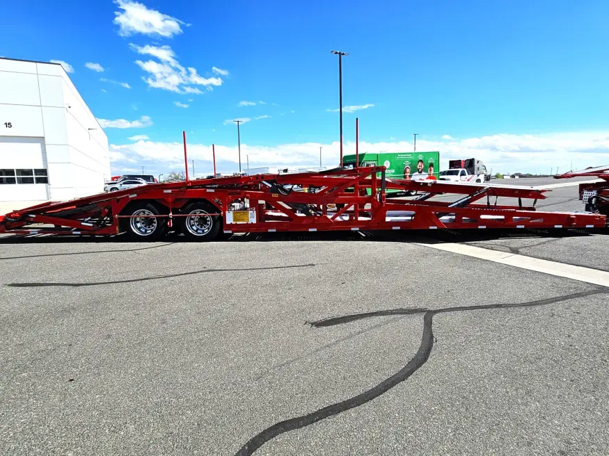 2020 Peterbilt 389 | Photo 9 of 35