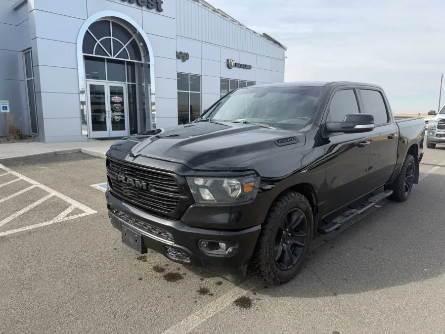 2020 RAM 1500 Big Horn | Photo 2 of 3