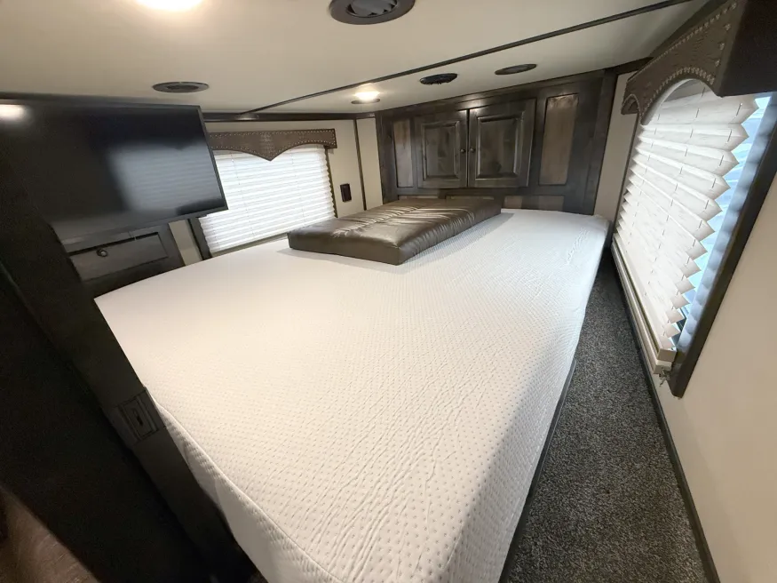 2026 Cimarron Norstar 4HLQ | Photo 6 of 27