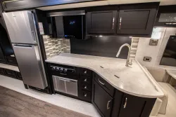 2026 Newmar Canyon Star 3947 | Thumbnail Photo 18 of 27