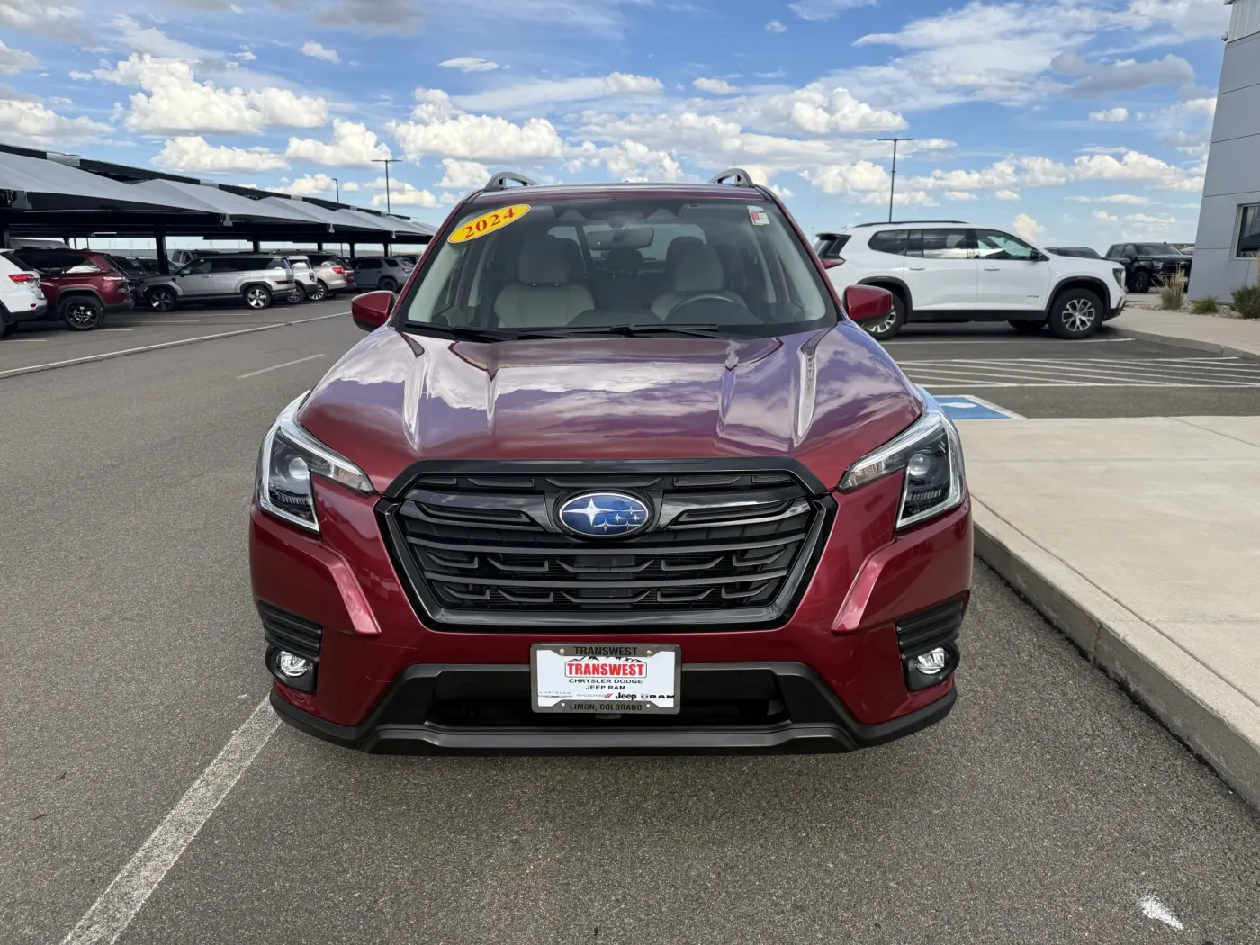 2024 Subaru Forester Premium | Photo 2 of 20