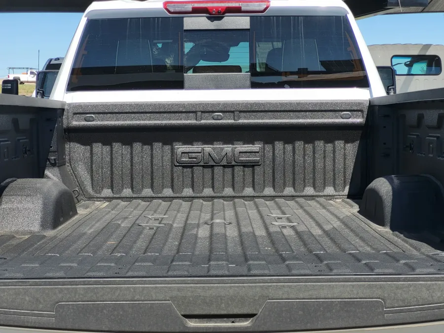 2026 GMC Sierra 2500HD Denali Ultimate | Photo 24 of 25