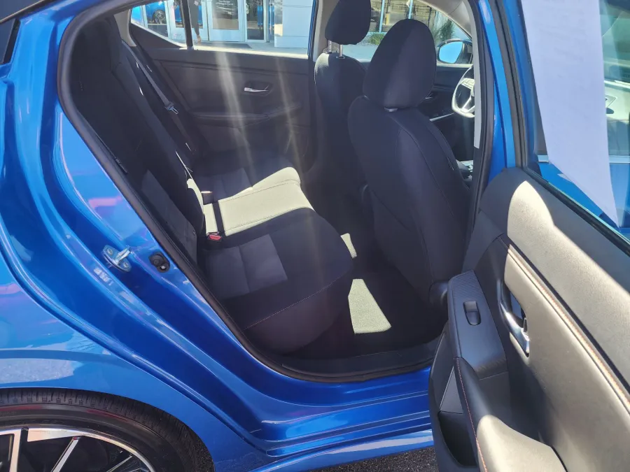 2024 Nissan Sentra SR | Photo 13 of 22