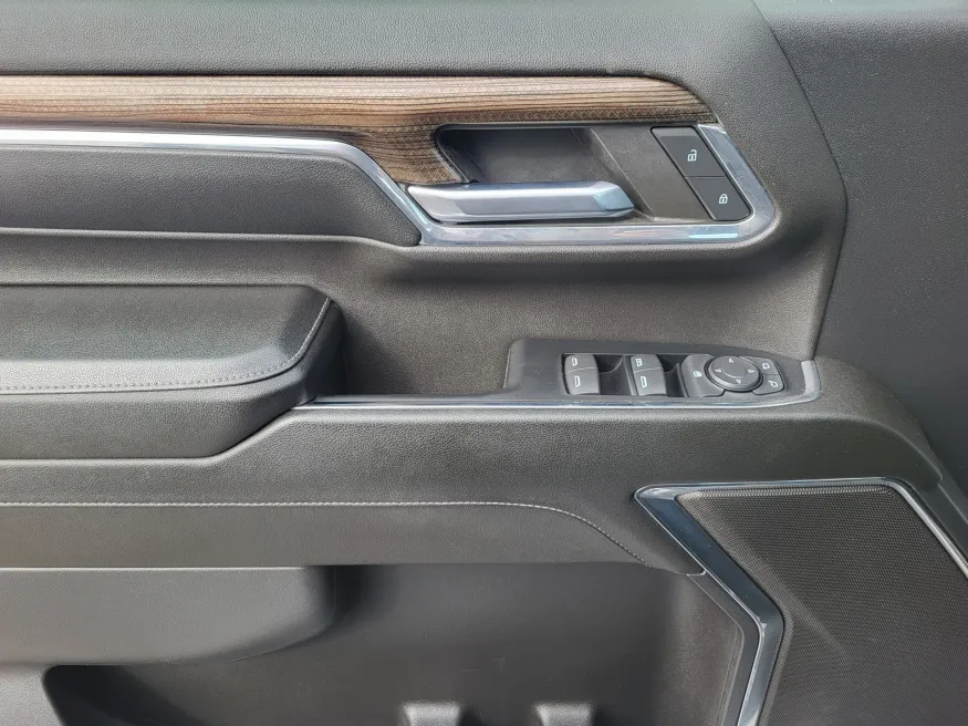 2024 Chevrolet Silverado 2500HD LT | Photo 19 of 25