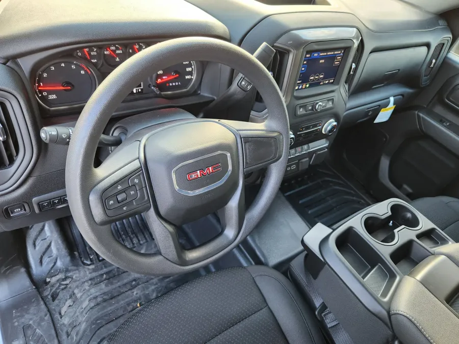 2026 GMC Sierra 2500HD Pro | Photo 13 of 30