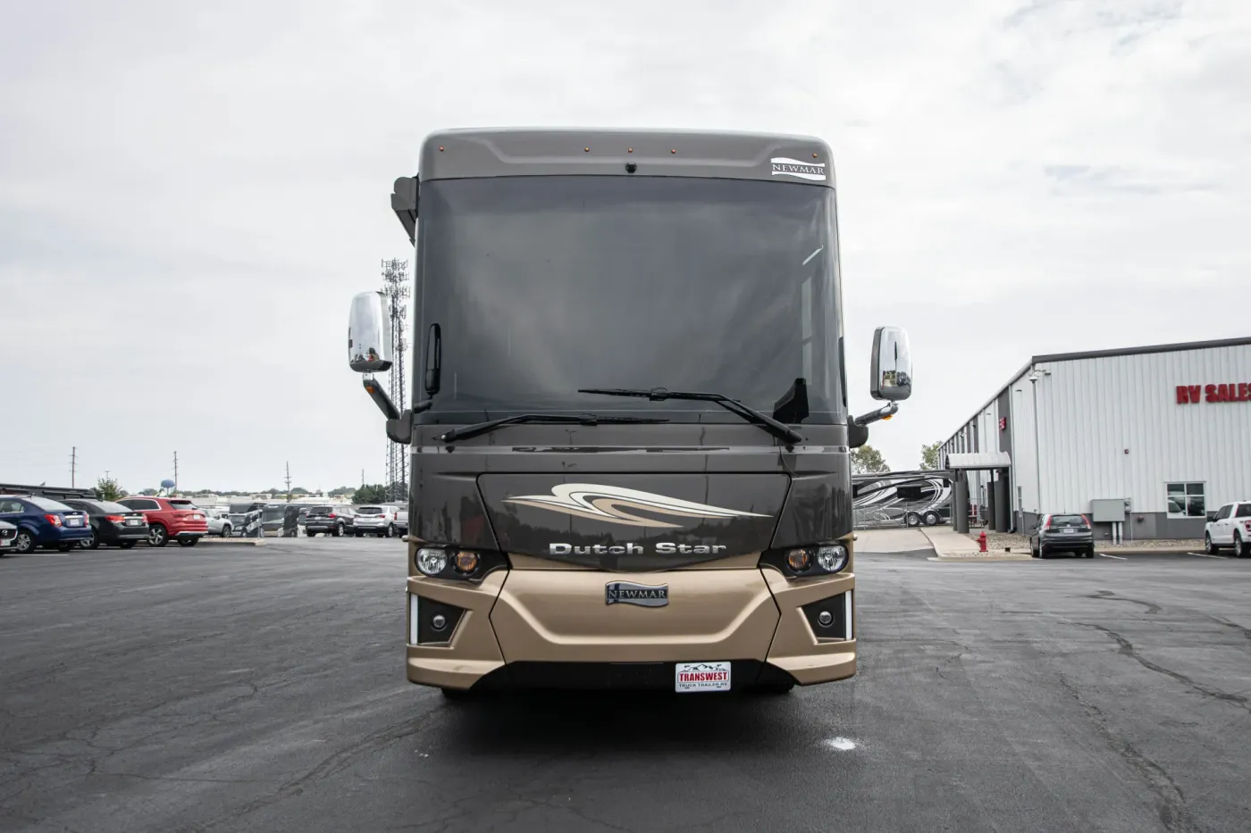 2019 Newmar Dutch Star 4369 | Photo 4 of 31