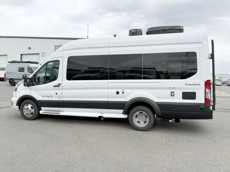 2025 Coachmen Beyond 22D | Photo 12 of 13