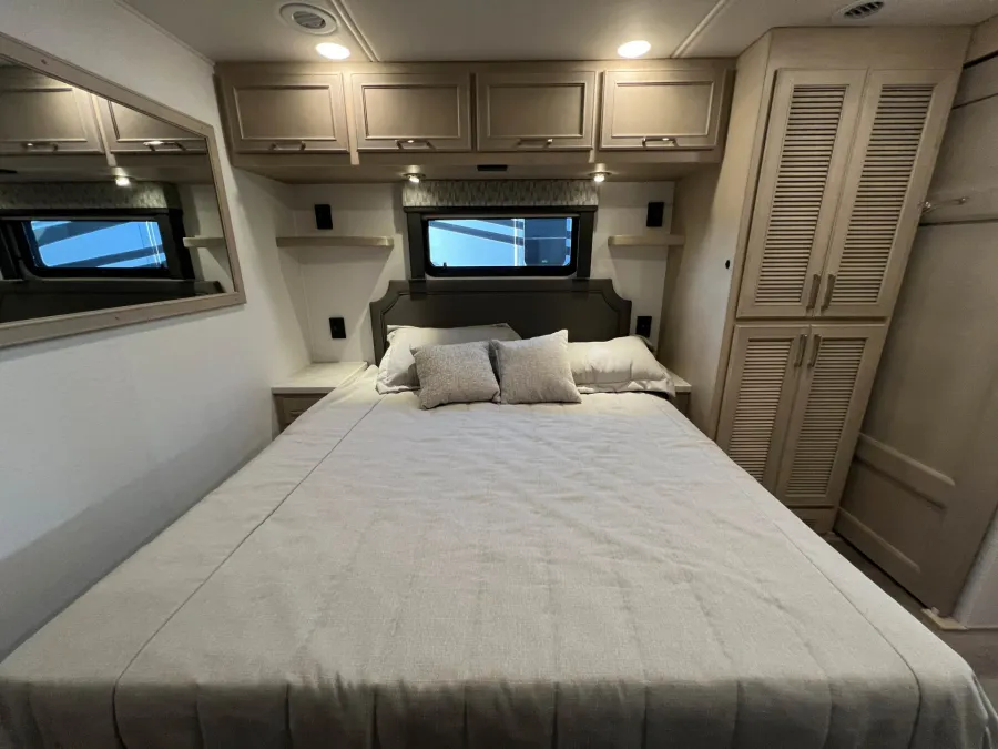 2026 Renegade Verona 40VBH | Photo 21 of 22