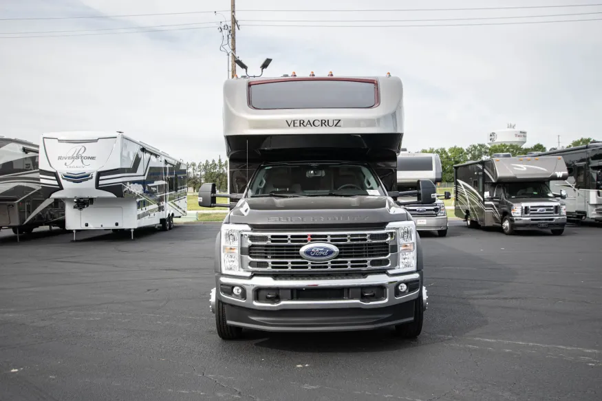 2026 Renegade Veracruz 32VDS | Photo 4 of 16