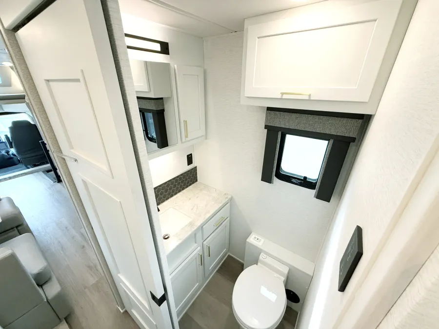 2026 Renegade Valencia 39RB | Photo 6 of 23