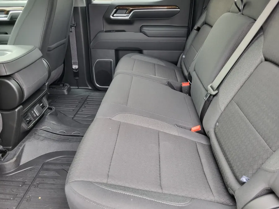 2026 GMC Sierra 1500 Elevation | Photo 20 of 23