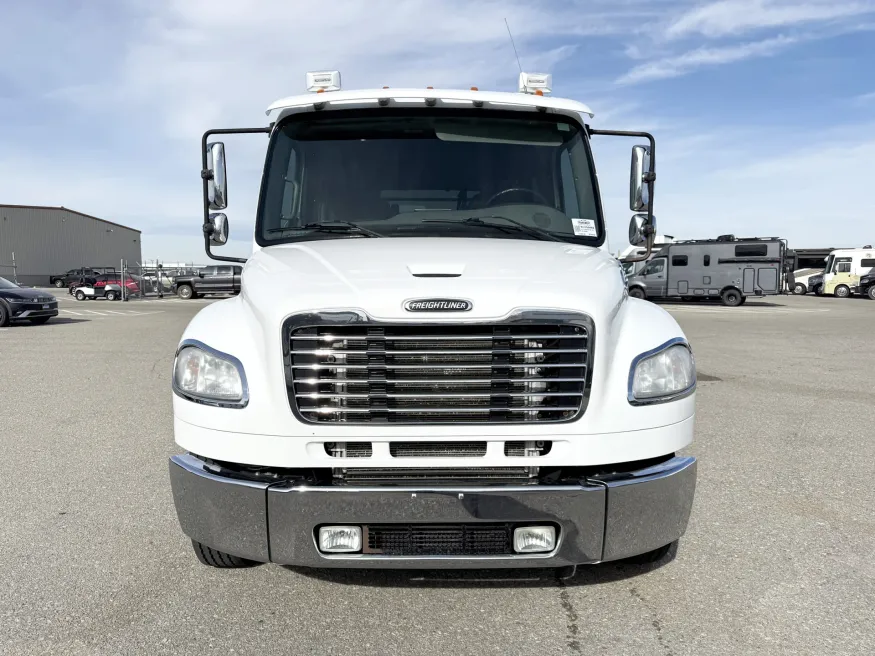 2015 Freightliner M2 106 2L Hauler | Photo 21 of 20