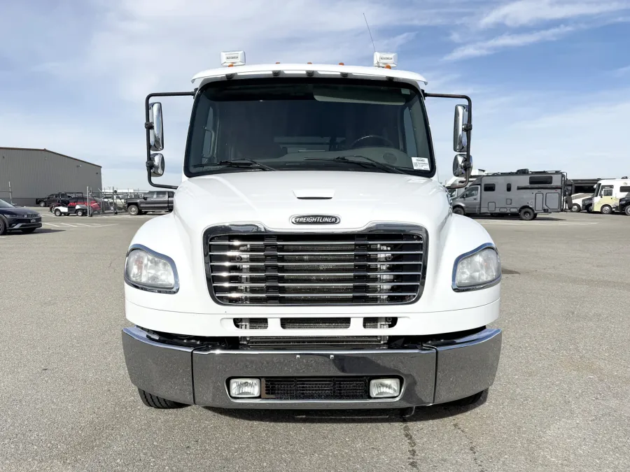 2015 Freightliner M2 106 2L Hauler | Photo 21 of 20