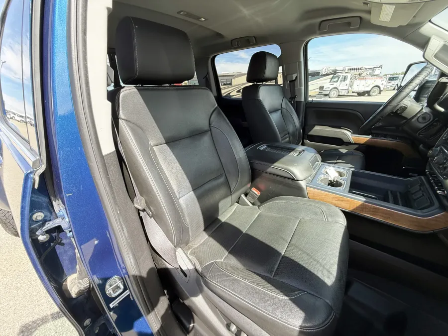 2016 Chevrolet Silverado 3500 LTZ | Photo 20 of 22