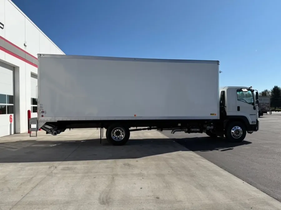 2025 Isuzu FTR | Photo 5 of 16