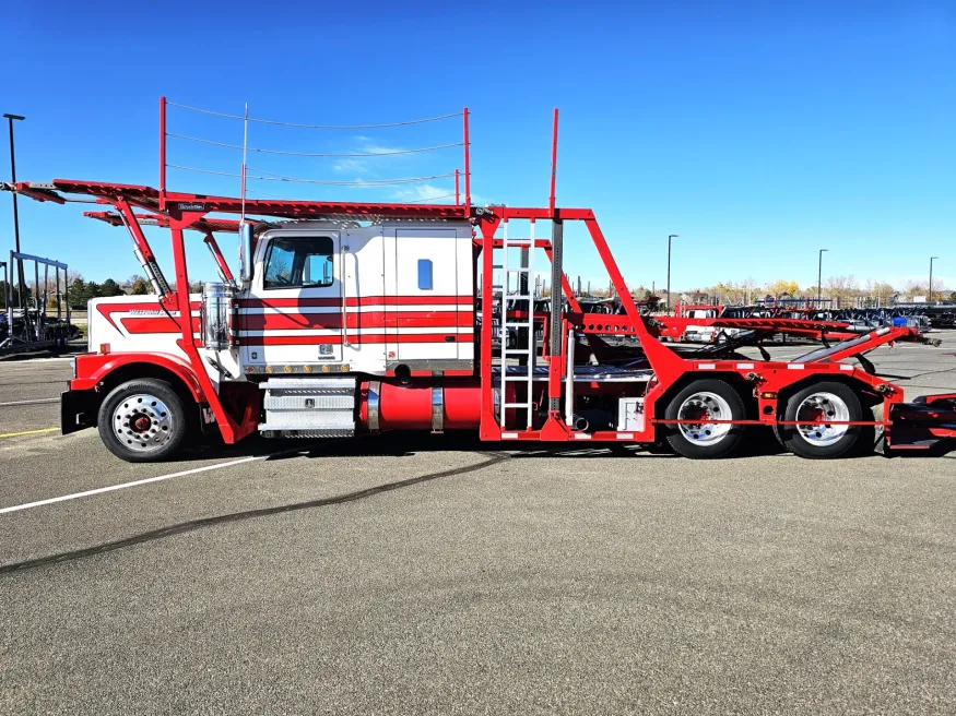2022 Western Star 4900FA | Photo 16 of 27