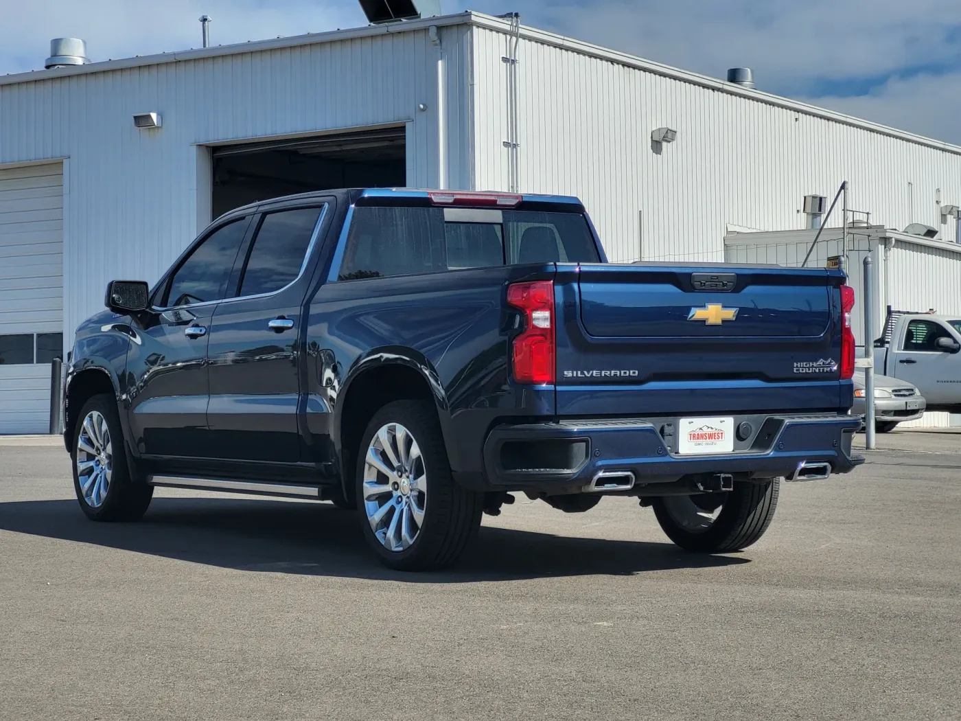 2022 Chevrolet Silverado 1500 LTD | Photo 4 of 25