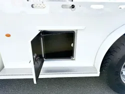 2006 International 4400 2L Hauler | Thumbnail Photo 10 of 19