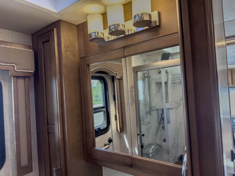 2021 Newmar Ventana 3412 | Photo 22 of 39