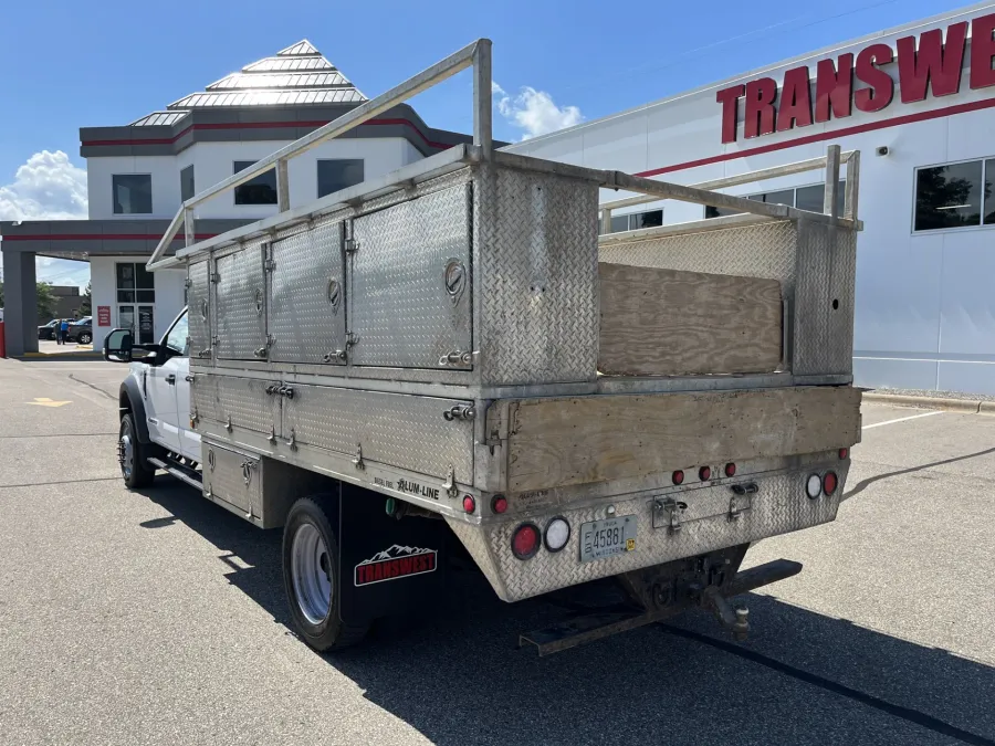 2018 Ford F-550 | Photo 3 of 20