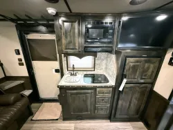 2026 Cimarron Norstar 4HLQ | Thumbnail Photo 9 of 27